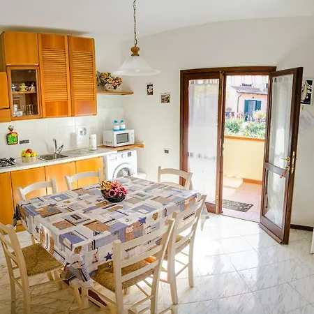 Appartamenti La Casina Porto Azzurro Exterior photo