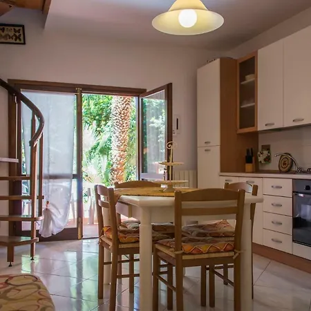 Appartamenti La Casina Porto Azzurro Exterior photo